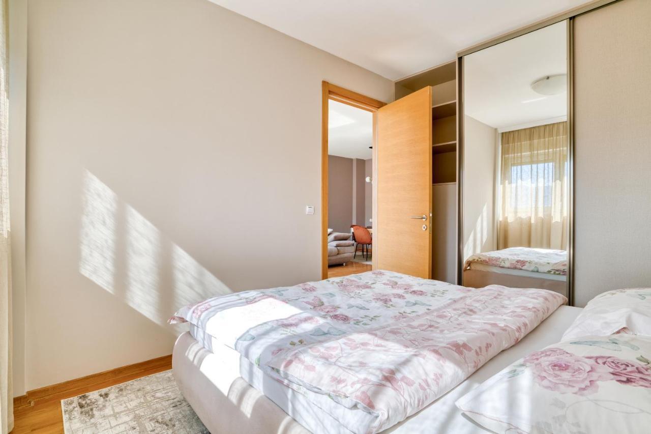 Sea View Apartments In Budva Exterior photo